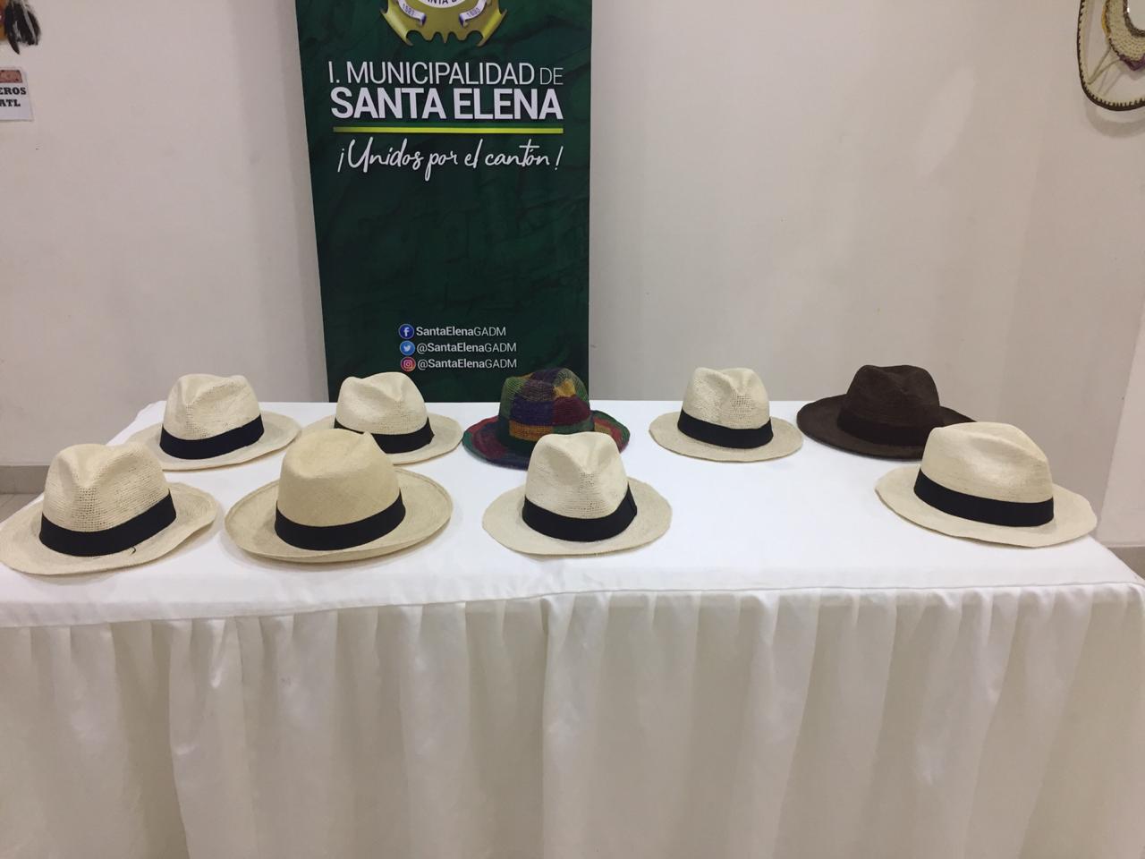 Fotografía de turismo Santa Elena , sombreros de paja toquilla